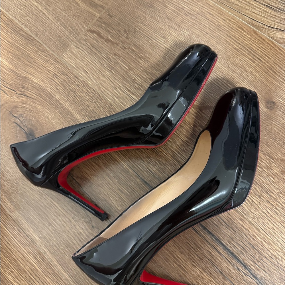 Christian Louboutin Pumps